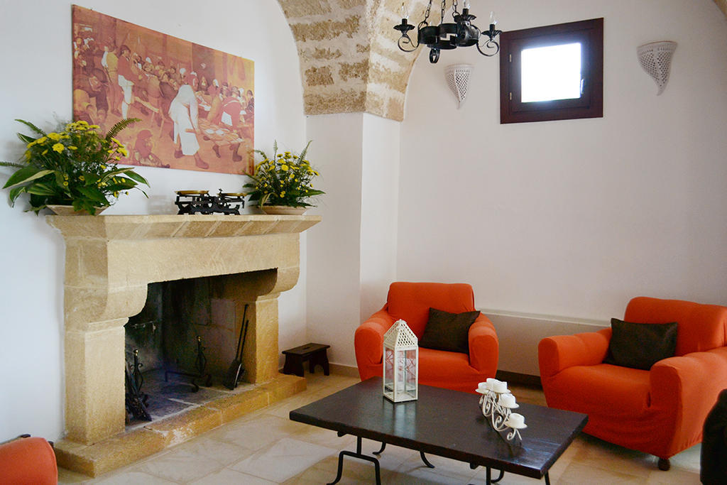 Tenuta Afra Squinzano Exterior photo